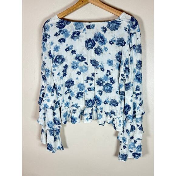American Eagle Women’s Small Top Cropped Long Bell Sleeve Cropped Floral Cottage - Picture 5 of 7